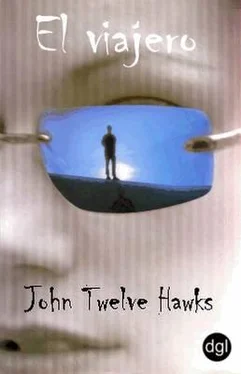 John Hawks El viajero обложка книги