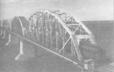Мост через Амур у Хабаровска Сунь Ятсен 1912 г Пу И и его младший - фото 32