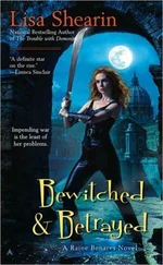 Lisa Shearin - Bewitched &amp; Betrayed