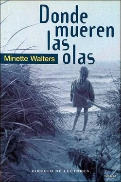 Minette Walters Donde Mueren Las Olas обложка книги