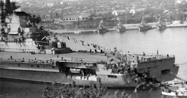 Авианосный крейсер Минск готовится к выходу в Средиземное море Севастополь - фото 42