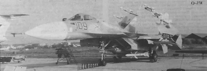 Як131 должен нести на девяти узлах внешней подвески до 3000 кг разнообразного - фото 25