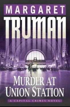 Margaret Truman Murder at Union Station обложка книги