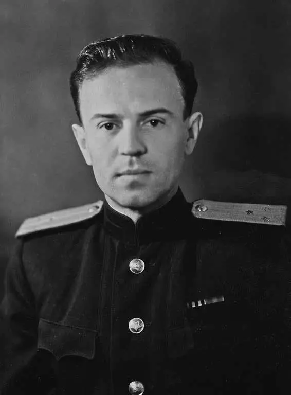 Вениамин Иванович Савенко Иван Александрович Звегинцов Иван И - фото 29