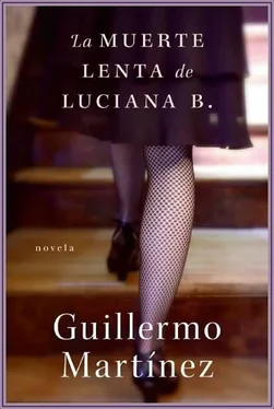 Guillermo Martínez La muerte lenta de Luciana B. обложка книги