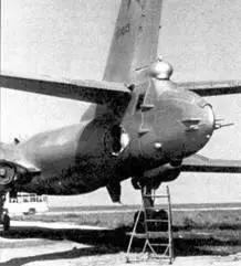 Хвостовая часть М16 Еще один вариант антенн установленных на М16 Ту16 - фото 39