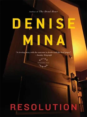 Denise Mina Resolution обложка книги