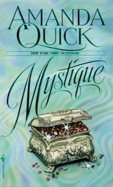 Amanda Quick Mystique обложка книги