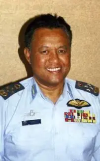 Генерал Родзали бин Дауд General Dato Sri Rodzali bin Daud Главнокомандующий - фото 70