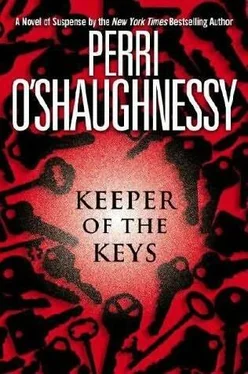 Perri O'Shaughnessy Keeper of the Keys обложка книги