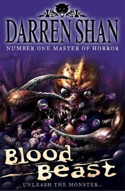 Darren Shan Blood Beast обложка книги