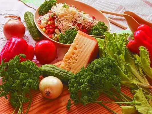 Продукты На 1 порцию 1 свежий огурец 1 помидор 1 красный болгарский - фото 14