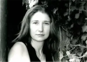 Steph Swainston started writing stories set in the Fourlands in 1982 when she - фото 3