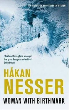 Håkan Nesser Woman with Birthmark обложка книги