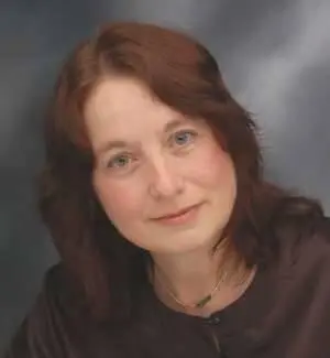KAREN MAITLAND has a doctorate in psycholinguistics Her British debut novel - фото 64
