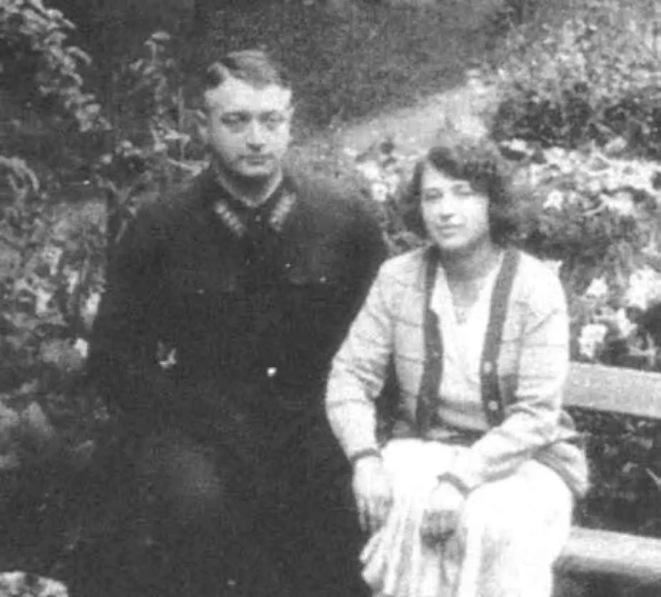Михаил и Нина Тухачевские 1935 г Фото из личного архива Н А Тухачевского - фото 21