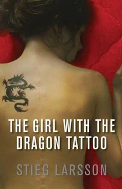 Stieg Larsson The Girl with the Dragon Tattoo обложка книги