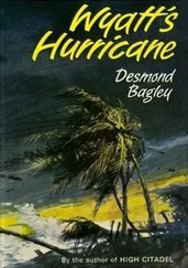 Десмонд Бэгли - Wyatt's Hurricane