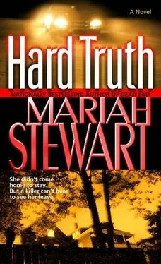 Mariah Stewart Hard Truth обложка книги