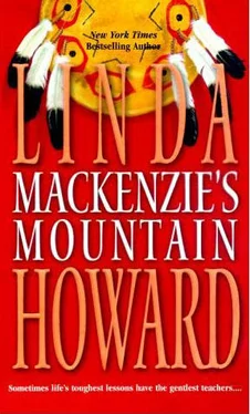 Линда Ховард Гора Маккензи обложка книги