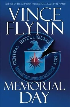 Vince Flynn Memorial Day обложка книги