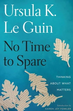 Урсула Ле Гуин No Time to Spare: Thinking About What Matters обложка книги