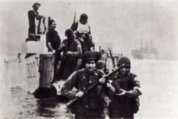 Высадка американских войск в Северной Африке Ноябрь 1942 года Американские - фото 19