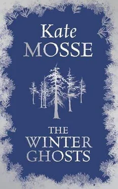 Kate Mosse The Winter Ghosts обложка книги