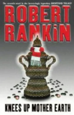 Robert Rankin Knees Up Mother Earth обложка книги