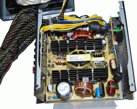 Токи у LibertyEco 500W ровные не отклоняющиеся от идеального значения более - фото 36