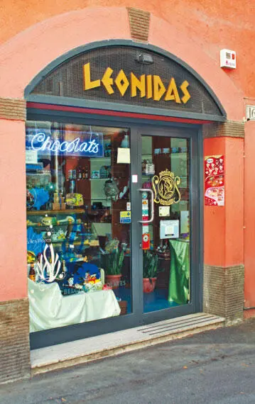 Магазинчик шоколада Leonidas La Cornucopia Рядом с улицей dei Redentoristi - фото 62
