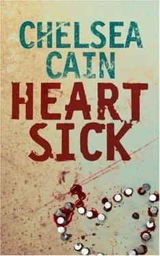 Chelsea Cain Heartsick обложка книги