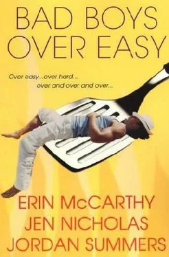 Erin McCarthy Fuzzy Logic обложка книги
