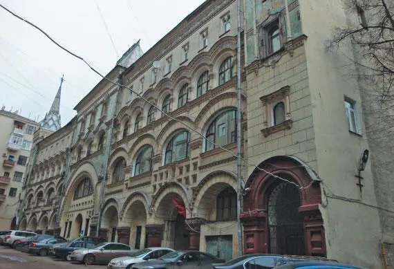 Подворье СаввиноСторожевского монастыря перенесно во двор после расширения - фото 40