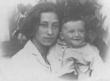Старший сын Толя и я 1936 год Сын Толя Анатолий Розин Родился в 1934 - фото 29