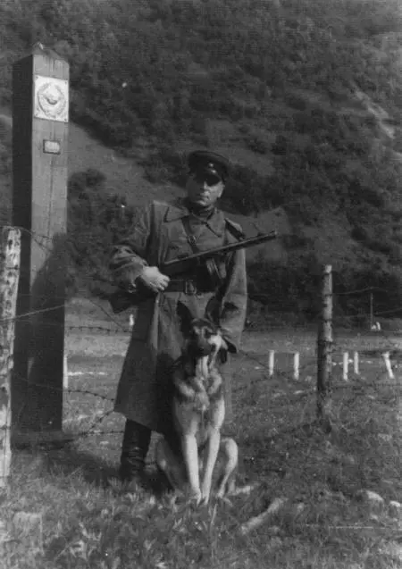 НФ Карацупа на охране госграницы 1955 г Сборы инструкторов служебных собак - фото 6
