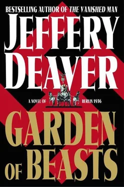 Jeffery Deaver Garden Of Beasts обложка книги