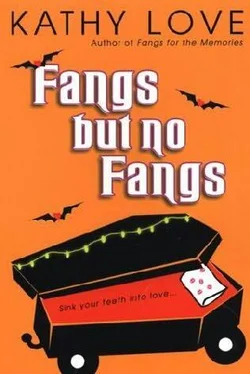 Kathy Love Fangs But No Fangs обложка книги