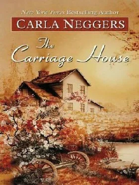 Carla Neggers The Carriage House обложка книги