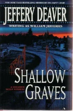 Jeffery Deaver Shallow Graves обложка книги