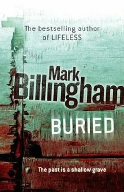 Mark Billingham Buried обложка книги