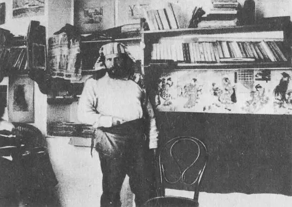 М Волошин в своем доме в Коктебеле 1906 г Дом Волошина в Коктебеле Зима - фото 13