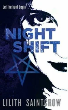 Lilith Saintcrow Night Shift обложка книги