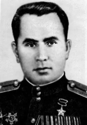 Герой Советского Союза старший лейтенант И Г Драченко Долинский Сергей - фото 187