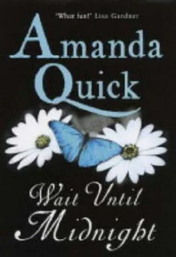 Amanda Quick Wait Until Midnight обложка книги