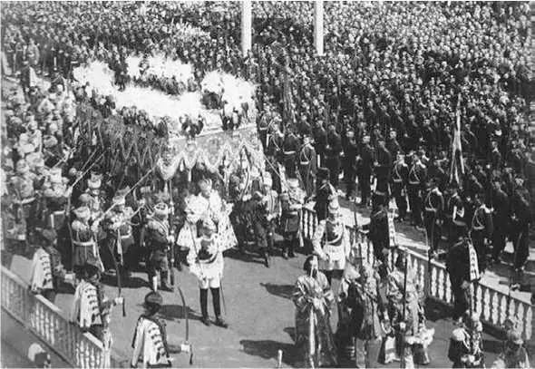 Коронационная процессия 1896 г С этой минуты исключительной и - фото 12