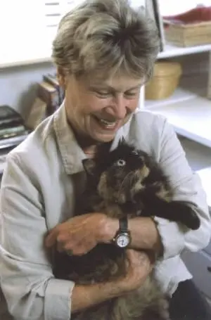SHIRLEY ROUSSEAU MURPHYhas received seven national Cat Writers Association - фото 29