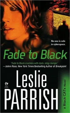 Leslie Parrish Fade To Black обложка книги