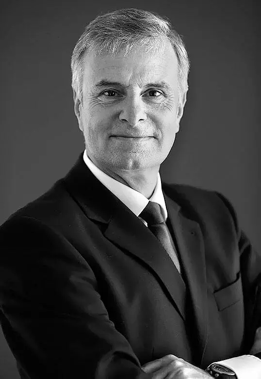 ГЕОРГ ТАКЕ соуправляющий директор SimonKucher Partners На протяжении 25 - фото 2