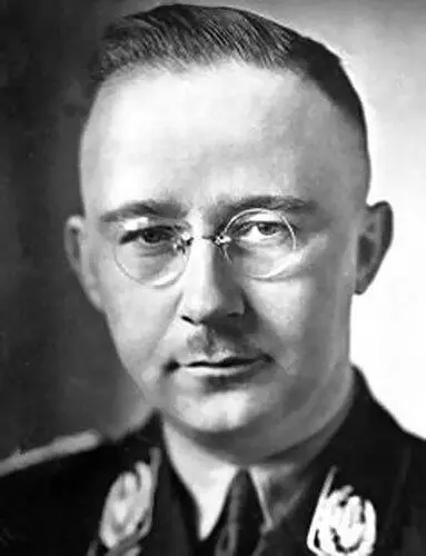 Рейхсминистр внутренних дел Германии Генрих Гиммлер По словам историков в - фото 12